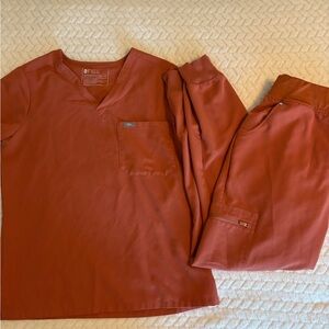 Figs Women's Scrub Set in Rust